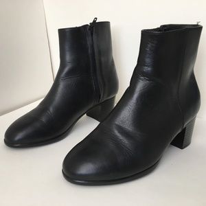 wedge construction boots